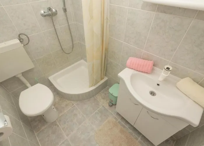 Apartment With Parking Space - 23020 *