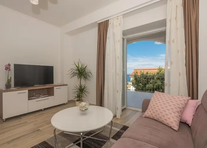 Apartment With Parking Space - 23020