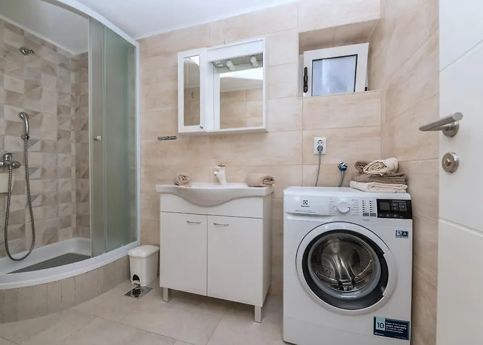 With Parking Space - 23020 * Makarska