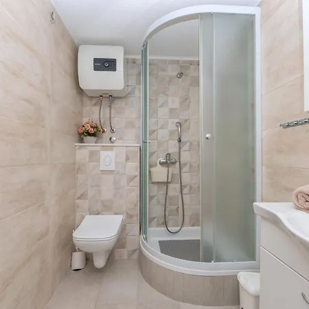 With Parking Space - 23020 Apartman *